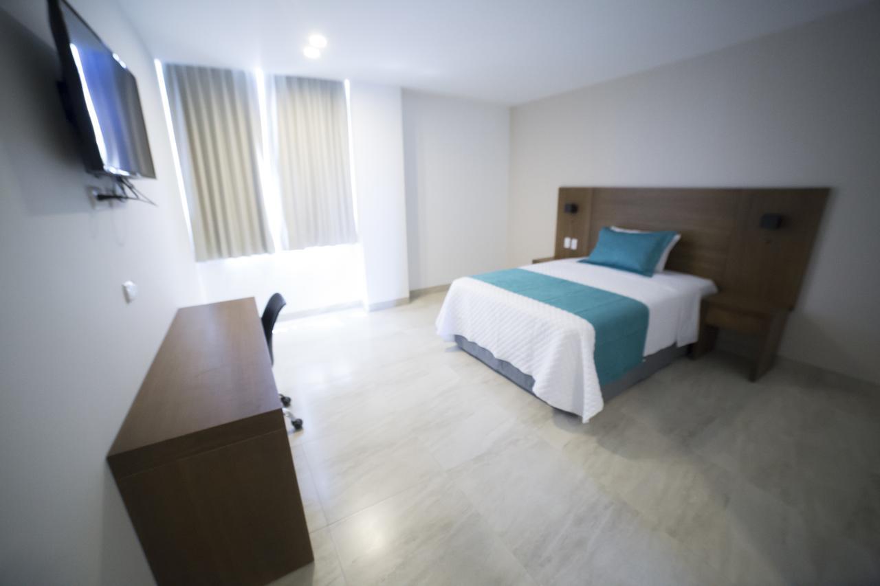 Aquamarina Hotel Манта Экстерьер фото