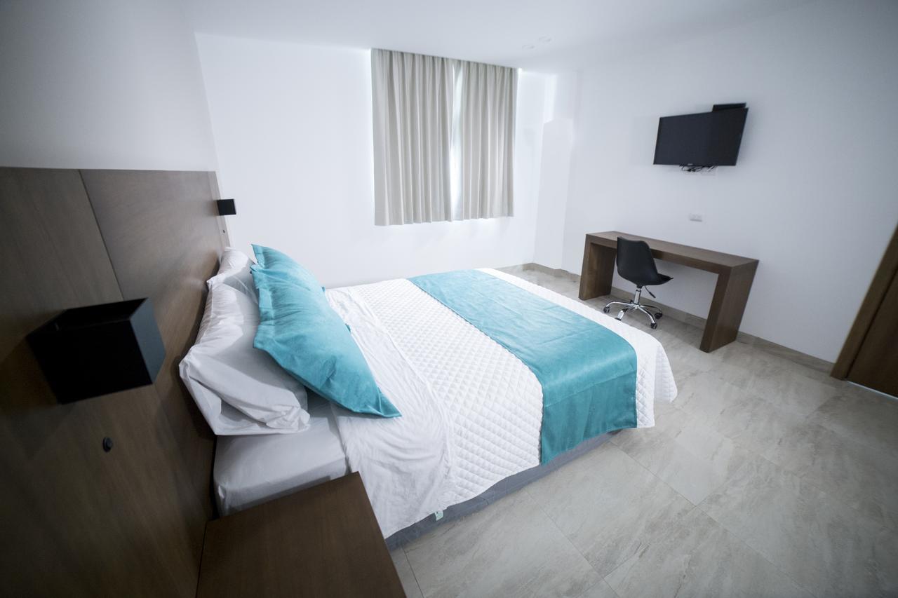 Aquamarina Hotel Манта Экстерьер фото
