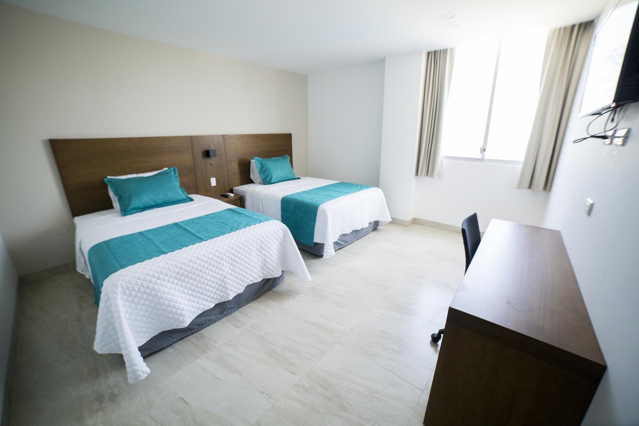 Aquamarina Hotel Манта Экстерьер фото