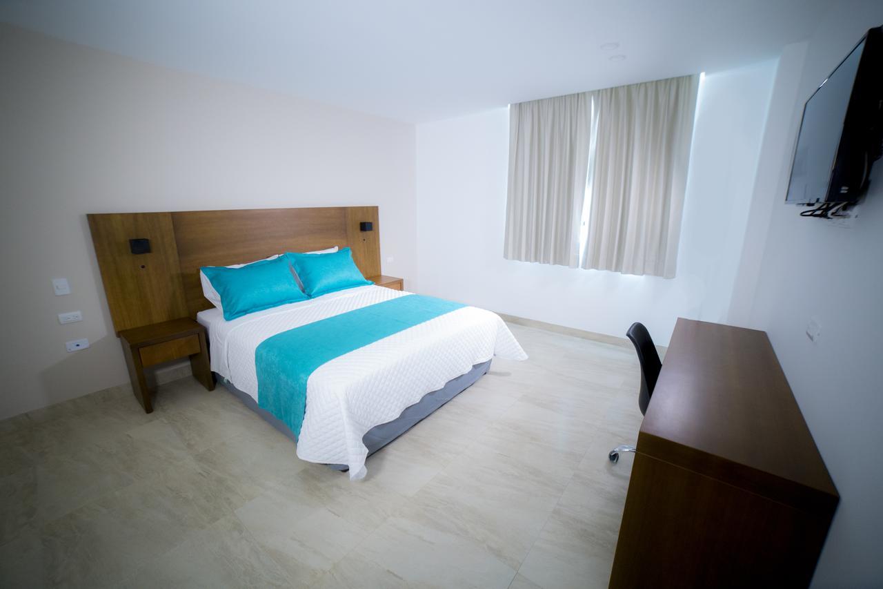 Aquamarina Hotel Манта Экстерьер фото